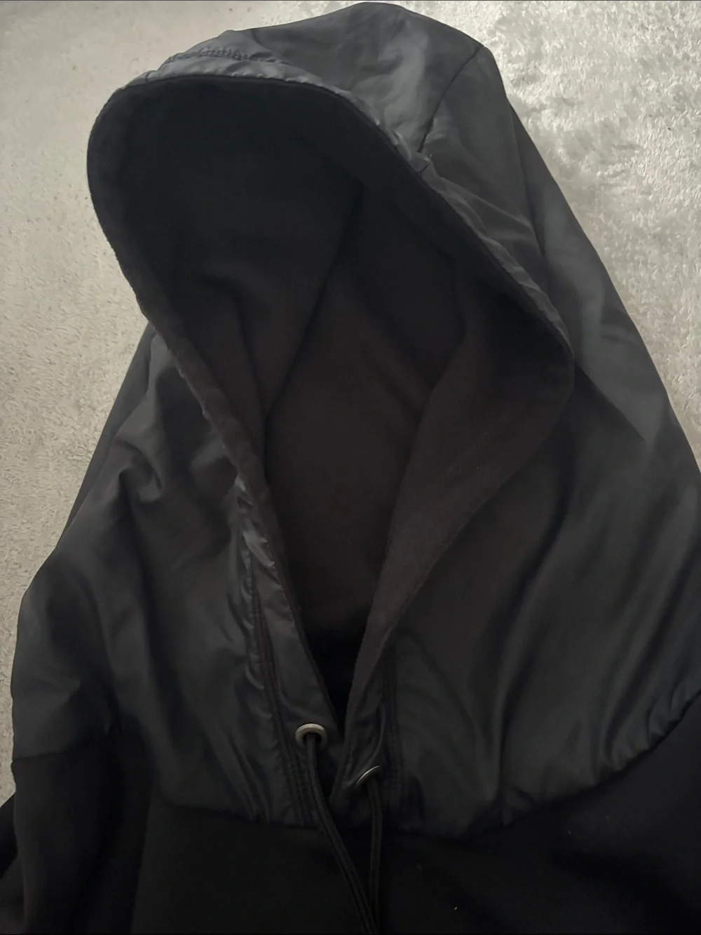 Jordan Black Men's Hoodie with Subtle Tonal Stripe Graphic